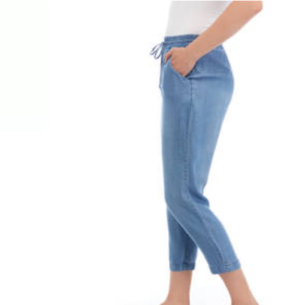 NWT - WORKSHOP Republic Clothing - Small - Women's Pull On Cropped Pants, Denim